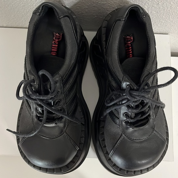 Demonia STOMP-08 - Picture 7 of 7